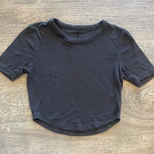 Lululemon Cropped Shirt Size 4